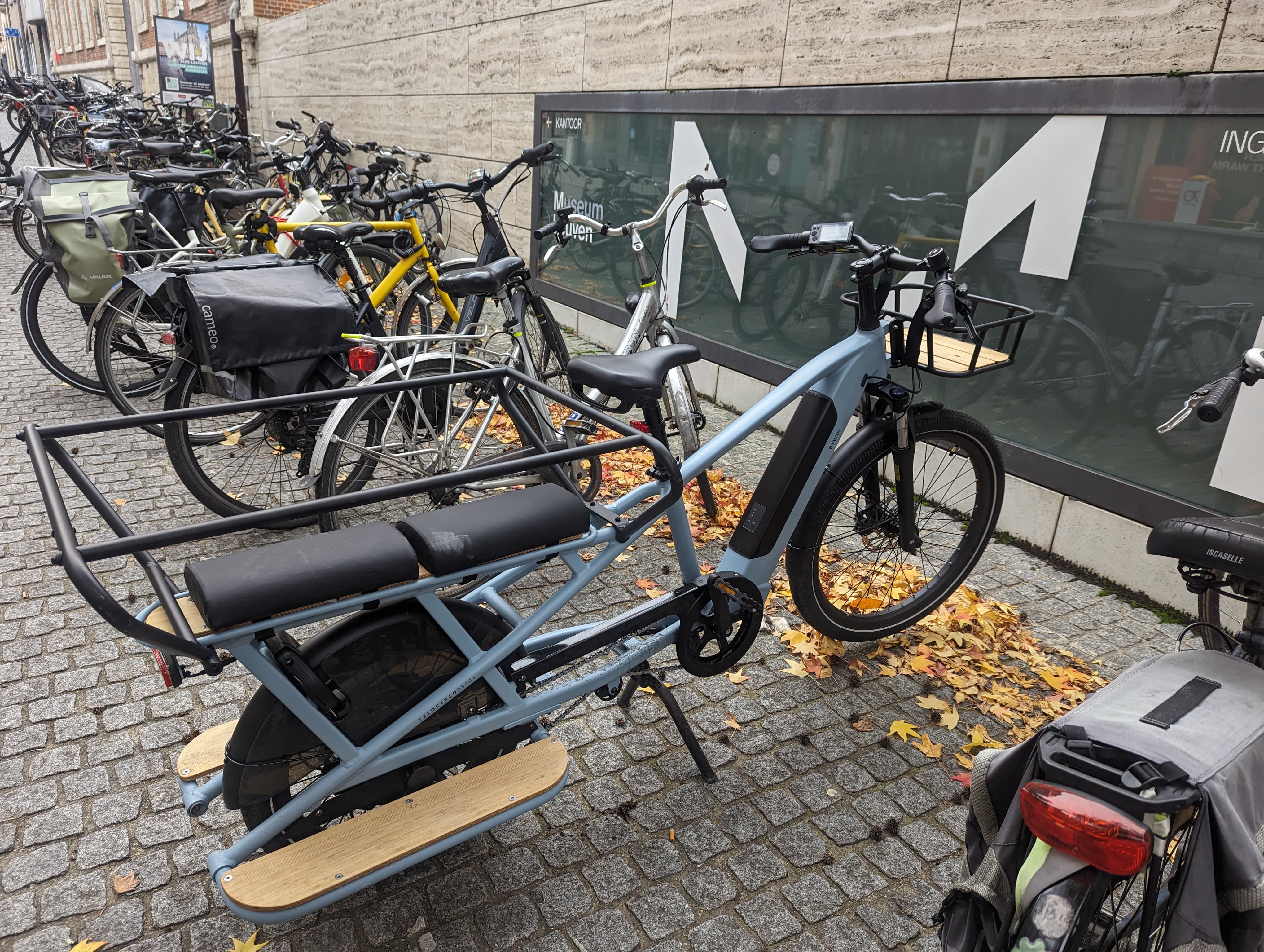 Keeping people cycling with the private e-cargo bike - policy brief